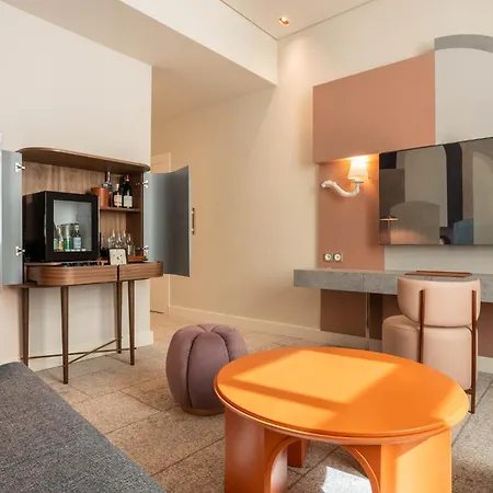 ホテル Convent Square Lisbon, Vignette Collection By Ihg 4*