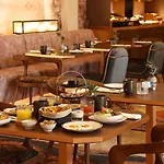 מלון Convent Square Lisbon, Vignette Collection By Ihg 4*